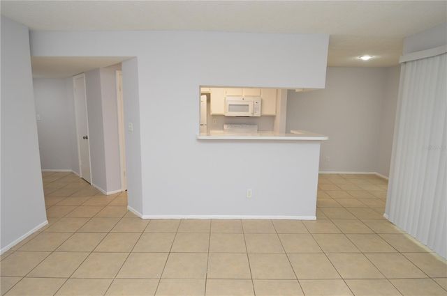 8630 MALLARD RESERVE DRIVE 103, Tampa, FL 33614