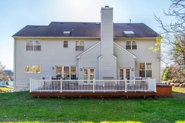 10 Pierson Ct, Mahwah Twp., NJ 07430