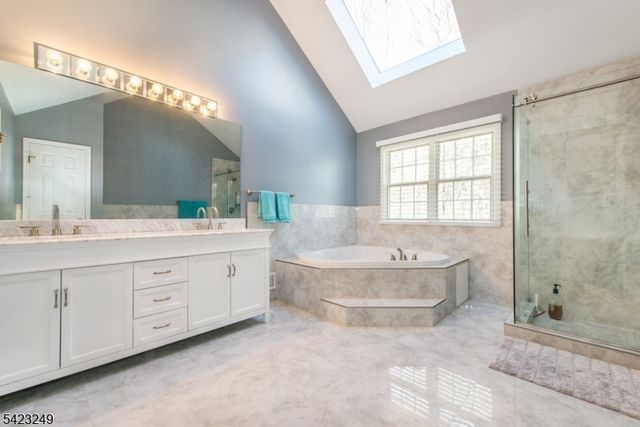 10 Pierson Ct, Mahwah Twp., NJ 07430