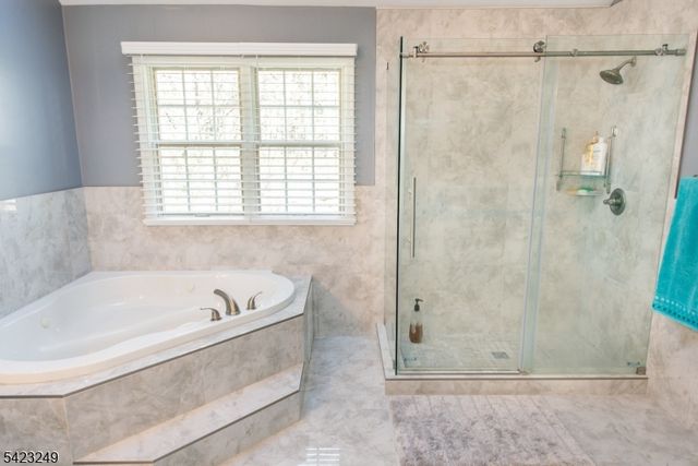 10 Pierson Ct, Mahwah Twp., NJ 07430