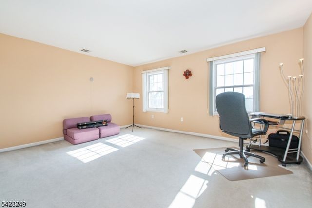 10 Pierson Ct, Mahwah Twp., NJ 07430
