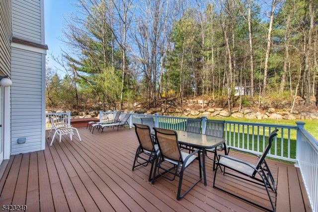 10 Pierson Ct, Mahwah Twp., NJ 07430
