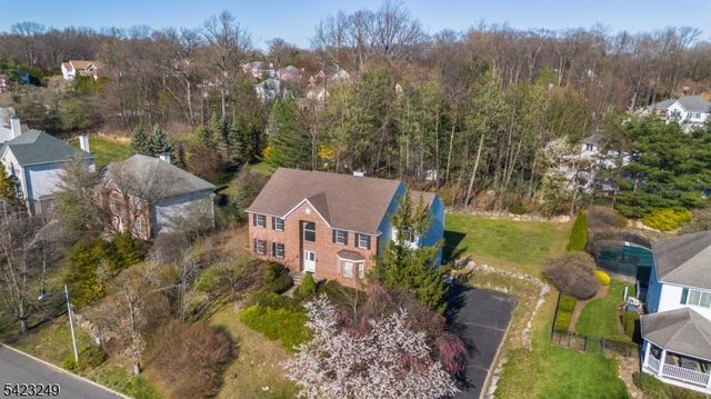 10 Pierson Ct, Mahwah Twp., NJ 07430