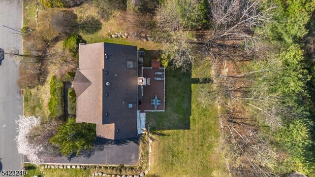 10 Pierson Ct, Mahwah Twp., NJ 07430