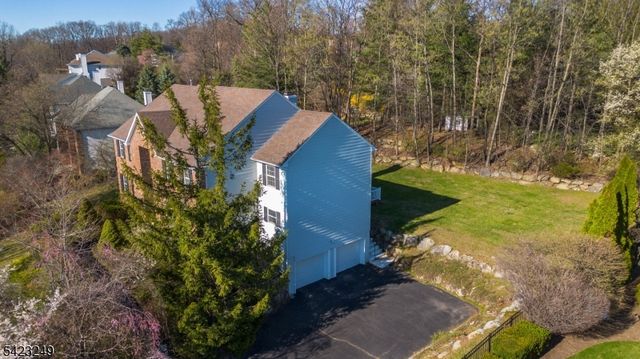 10 Pierson Ct, Mahwah Twp., NJ 07430