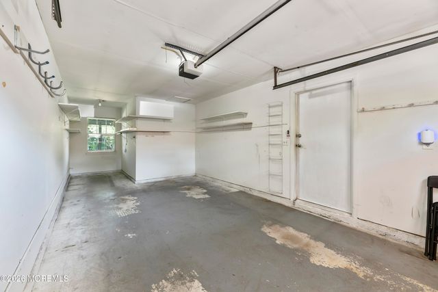 933C Thornhill Court, Lakewood, NJ 08701