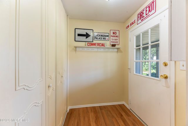 933C Thornhill Court, Lakewood, NJ 08701