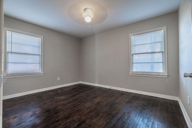 1304 42nd Street, Lubbock, TX 79412