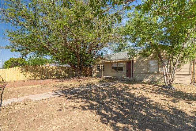 1304 42nd Street, Lubbock, TX 79412