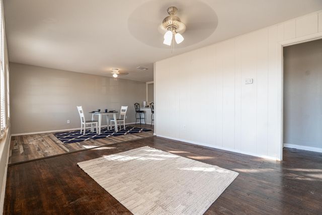 1304 42nd Street, Lubbock, TX 79412