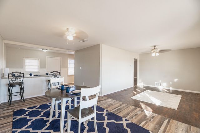 1304 42nd Street, Lubbock, TX 79412