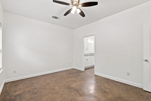 104 E Forest Avenue, Sherman, TX 75090