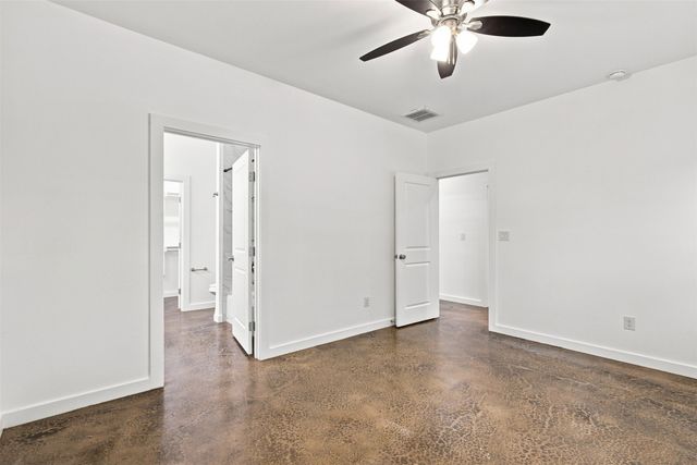 104 E Forest Avenue, Sherman, TX 75090
