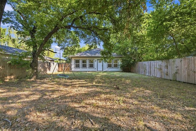 104 E Forest Avenue, Sherman, TX 75090