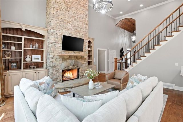 862 Waterford Estates Manor, Canton, GA 30115