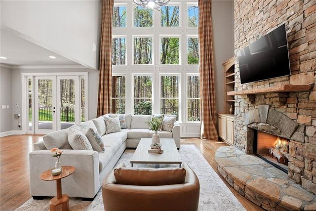 862 Waterford Estates Manor, Canton, GA 30115