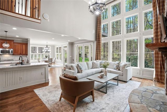 862 Waterford Estates Manor, Canton, GA 30115