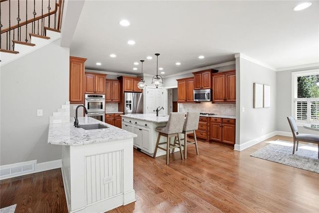 862 Waterford Estates Manor, Canton, GA 30115