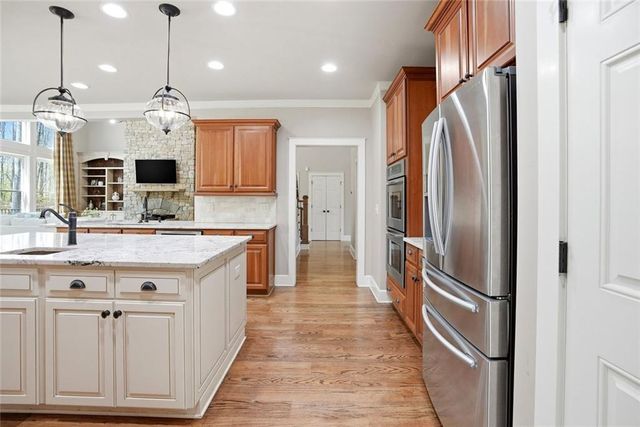 862 Waterford Estates Manor, Canton, GA 30115