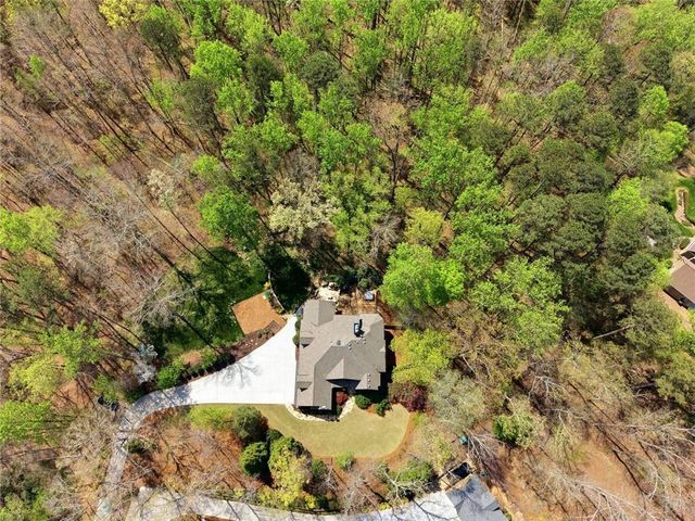 862 Waterford Estates Manor, Canton, GA 30115