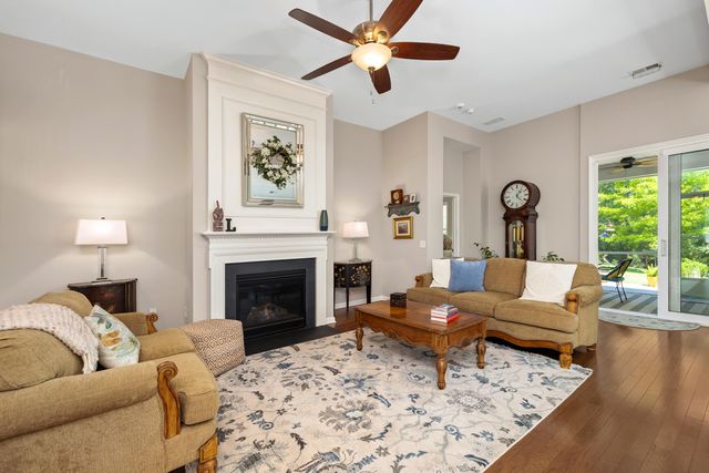 2412 Hummingbird Lane, Summerville, SC 29483
