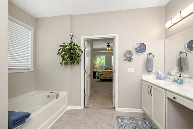 2412 Hummingbird Lane, Summerville, SC 29483