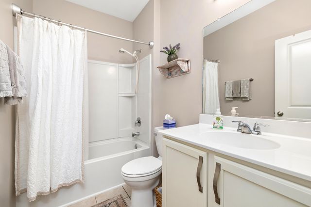 2412 Hummingbird Lane, Summerville, SC 29483