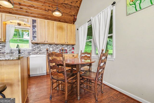 146 Chalet Village Lane, Dillard, GA 30537