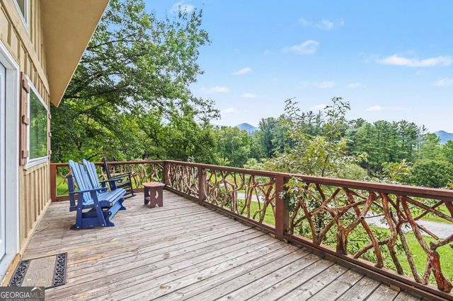 146 Chalet Village Lane, Dillard, GA 30537