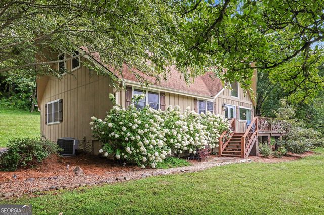 146 Chalet Village Lane, Dillard, GA 30537