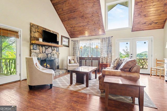 146 Chalet Village Lane, Dillard, GA 30537