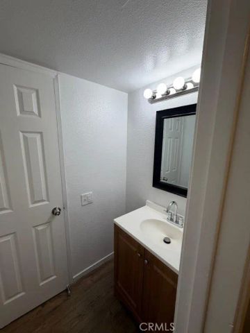 366 E El Paso Avenue, Fresno, CA 93720