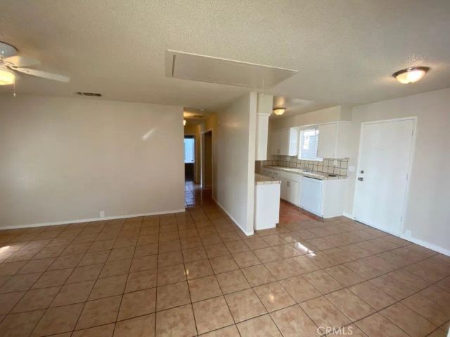 366 E El Paso Avenue, Fresno, CA 93720