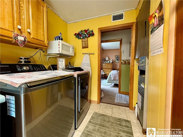 9687 Deer Creek Road, Genesee, NY 14770