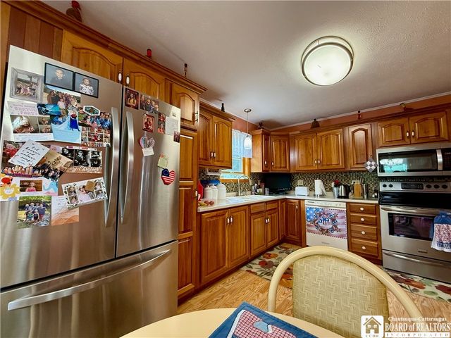 9687 Deer Creek Road, Genesee, NY 14770