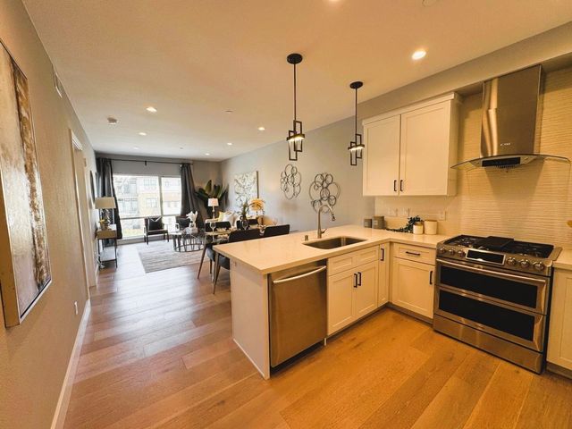 520 El Camino Real 201, San Carlos, CA 94070