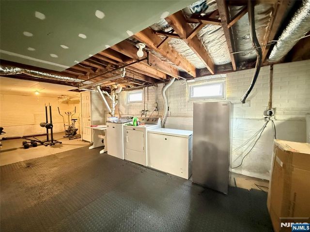 36 Cumberland Avenue, Verona, NJ 07044