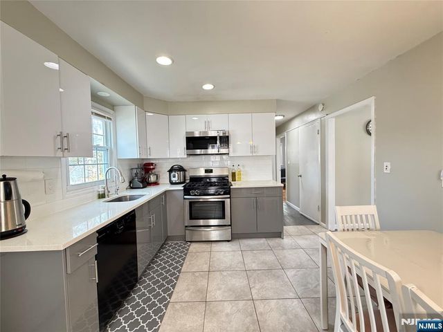 36 Cumberland Avenue, Verona, NJ 07044