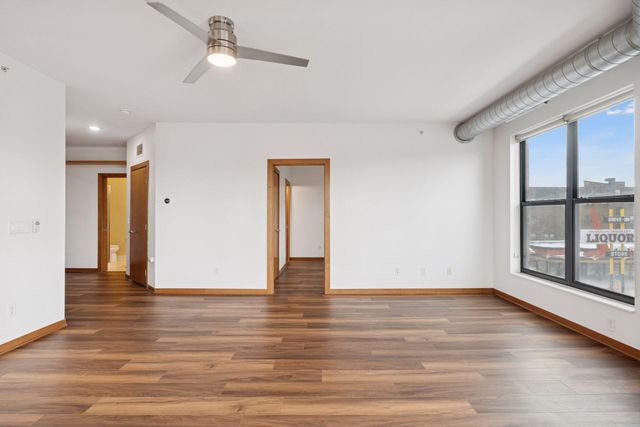 15 E Franklin Avenue 306, Minneapolis, MN 55404