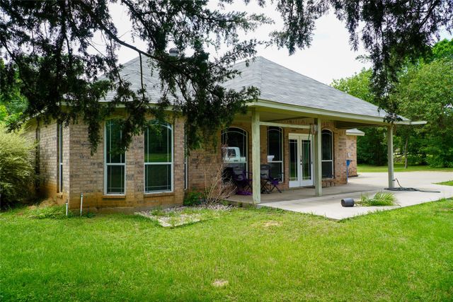 404 E Oakdale Street, Keene, TX 76059