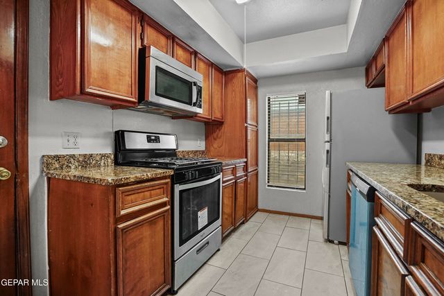 6900 Ridge Top Dr. Drive, El Paso, TX 79904