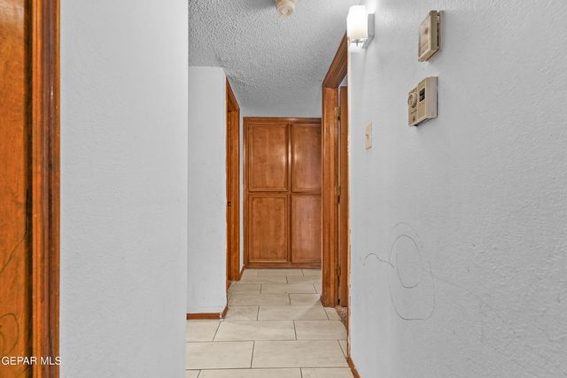 6900 Ridge Top Dr. Drive, El Paso, TX 79904