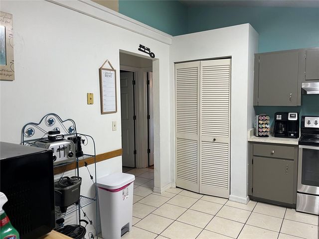 10631 W HIGHWAY 40, Ocala, FL 34482