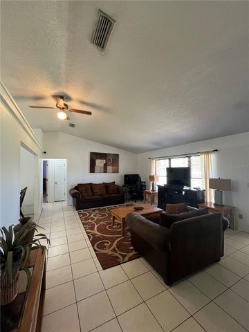 10631 W HIGHWAY 40, Ocala, FL 34482