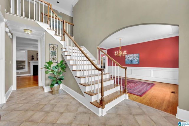 5065 LAKE CREST CIRCLE, Hoover, AL 35226