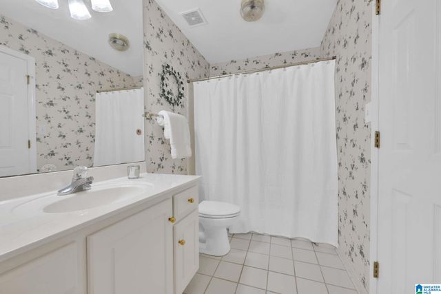 5065 LAKE CREST CIRCLE, Hoover, AL 35226