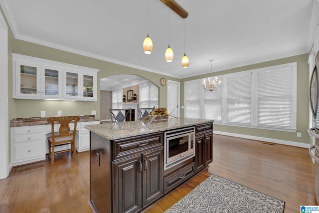 5065 LAKE CREST CIRCLE, Hoover, AL 35226