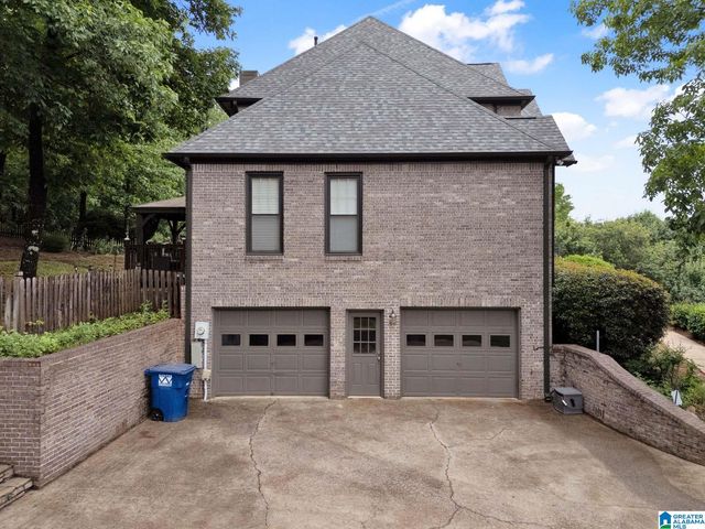 5065 LAKE CREST CIRCLE, Hoover, AL 35226