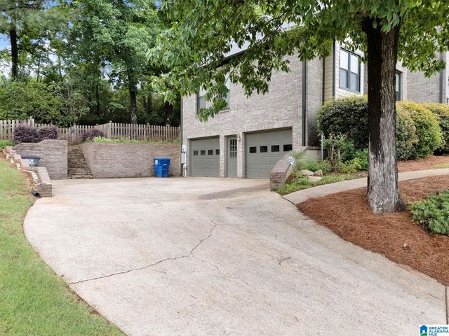 5065 LAKE CREST CIRCLE, Hoover, AL 35226