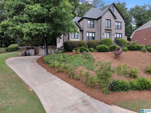 5065 LAKE CREST CIRCLE, Hoover, AL 35226